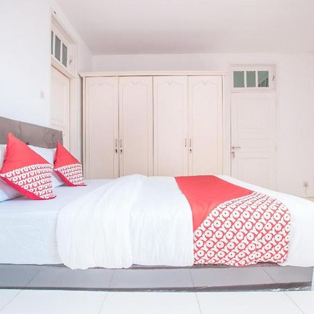 Capital O 332 Residence G17 Kemang Yakarta Exterior foto
