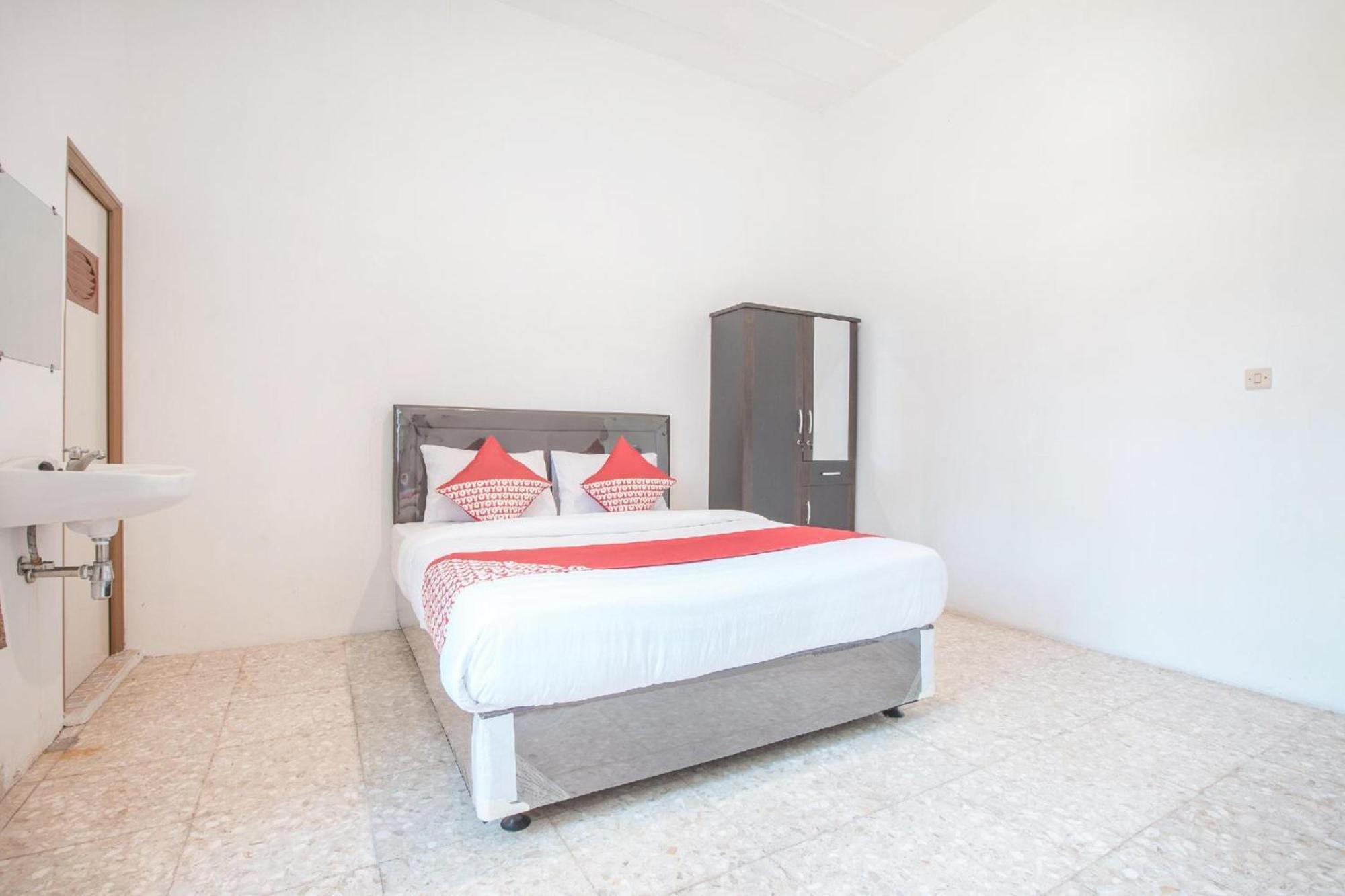 Capital O 332 Residence G17 Kemang Yakarta Exterior foto