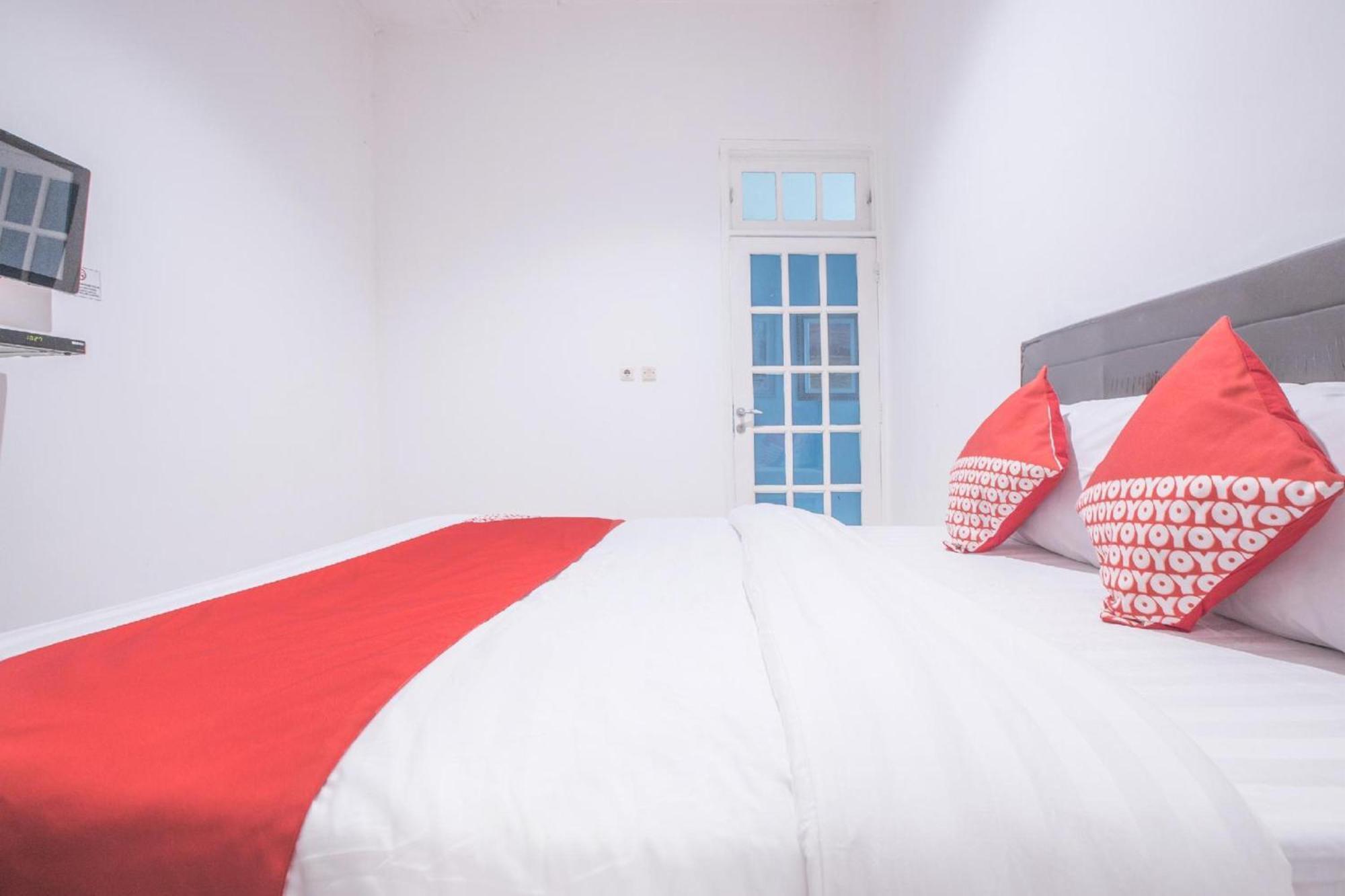 Capital O 332 Residence G17 Kemang Yakarta Exterior foto