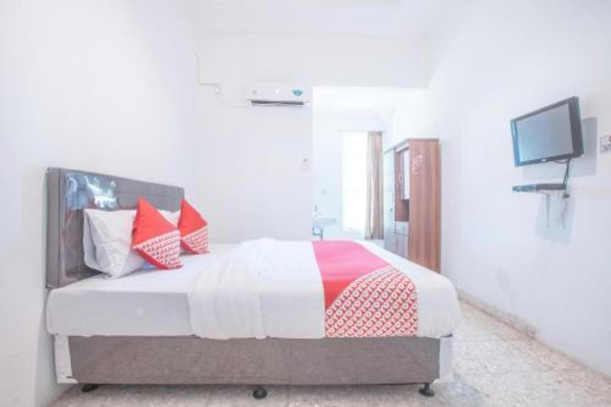 Capital O 332 Residence G17 Kemang Yakarta Exterior foto