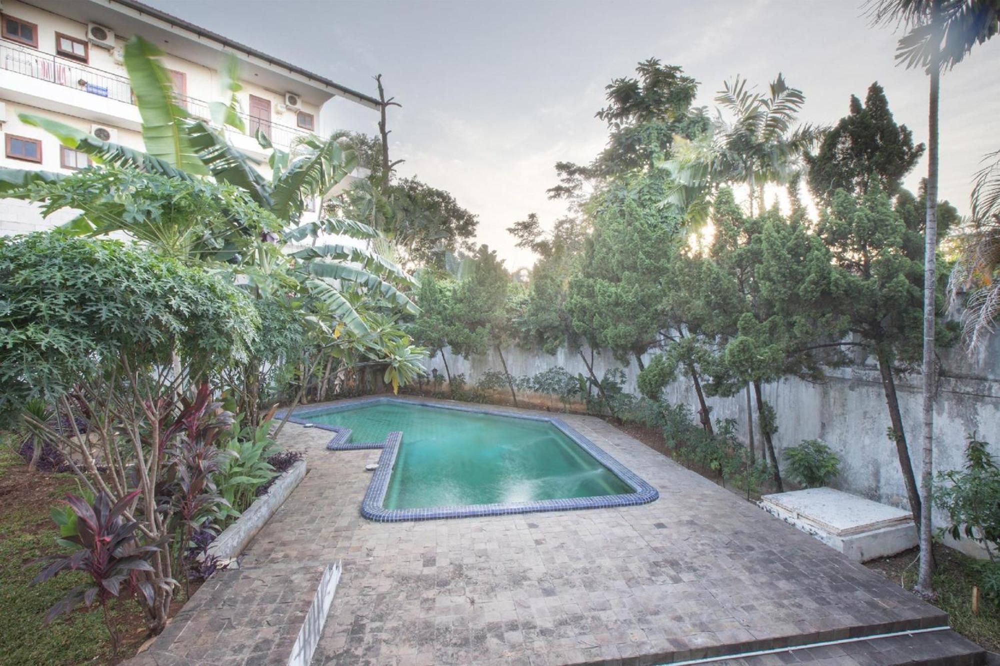 Capital O 332 Residence G17 Kemang Yakarta Exterior foto