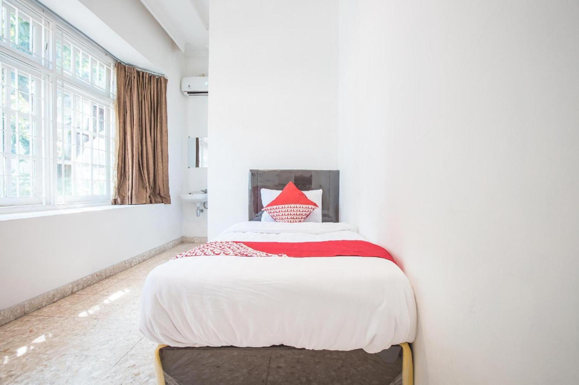 Capital O 332 Residence G17 Kemang Yakarta Exterior foto