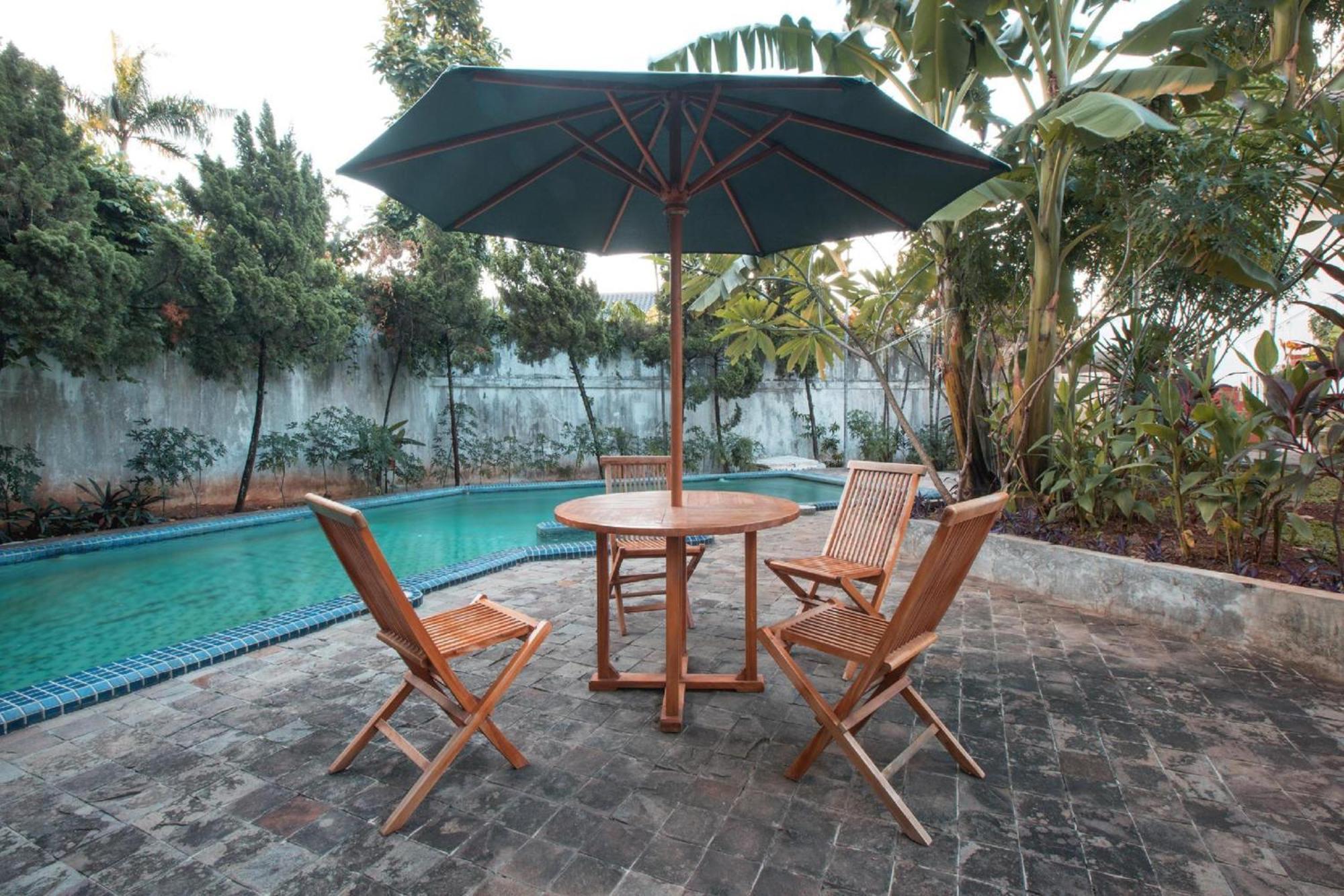 Capital O 332 Residence G17 Kemang Yakarta Exterior foto