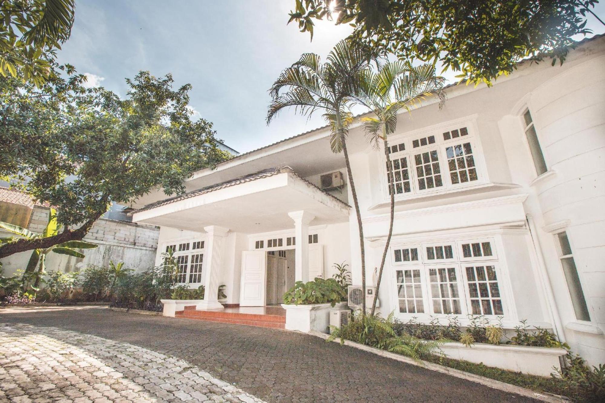 Capital O 332 Residence G17 Kemang Yakarta Exterior foto